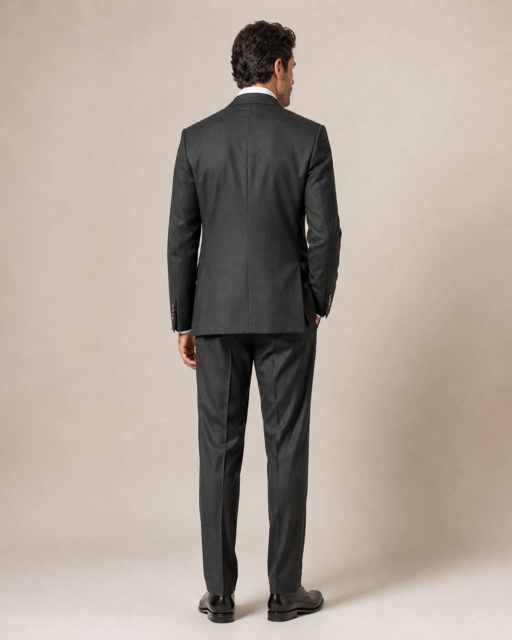 Giotelli Suit — Black alt